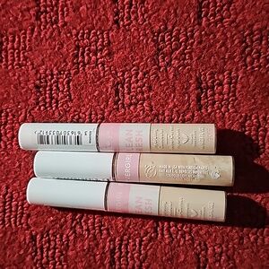 Lots of 3 Cover Girl Clean fresh hydrating concealer